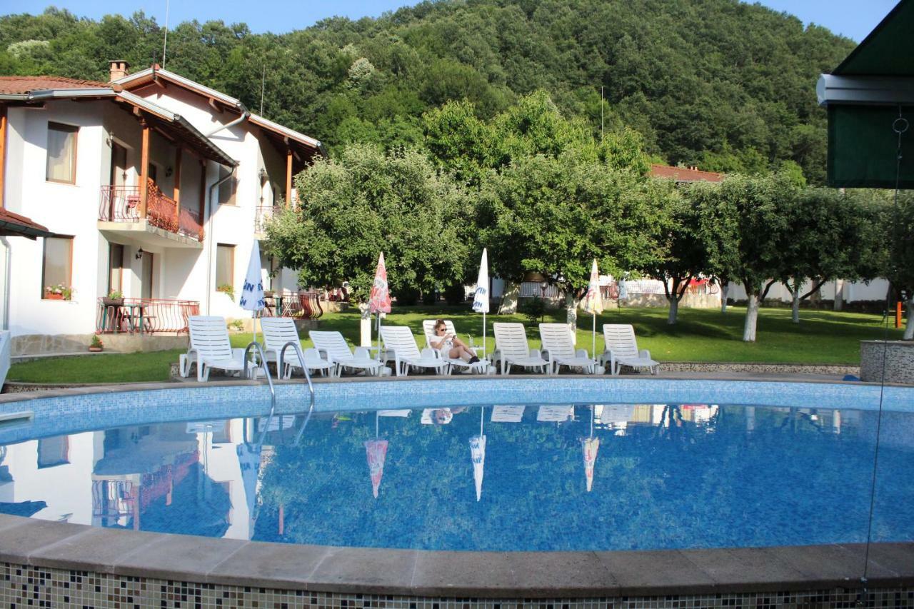By The River Hotel Complex Balkanets  Dış mekan fotoğraf